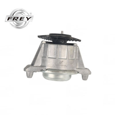 W204 W212 C204 Mercedes Benz Engine Mount , 2042404217 Front Engine Motor Mount